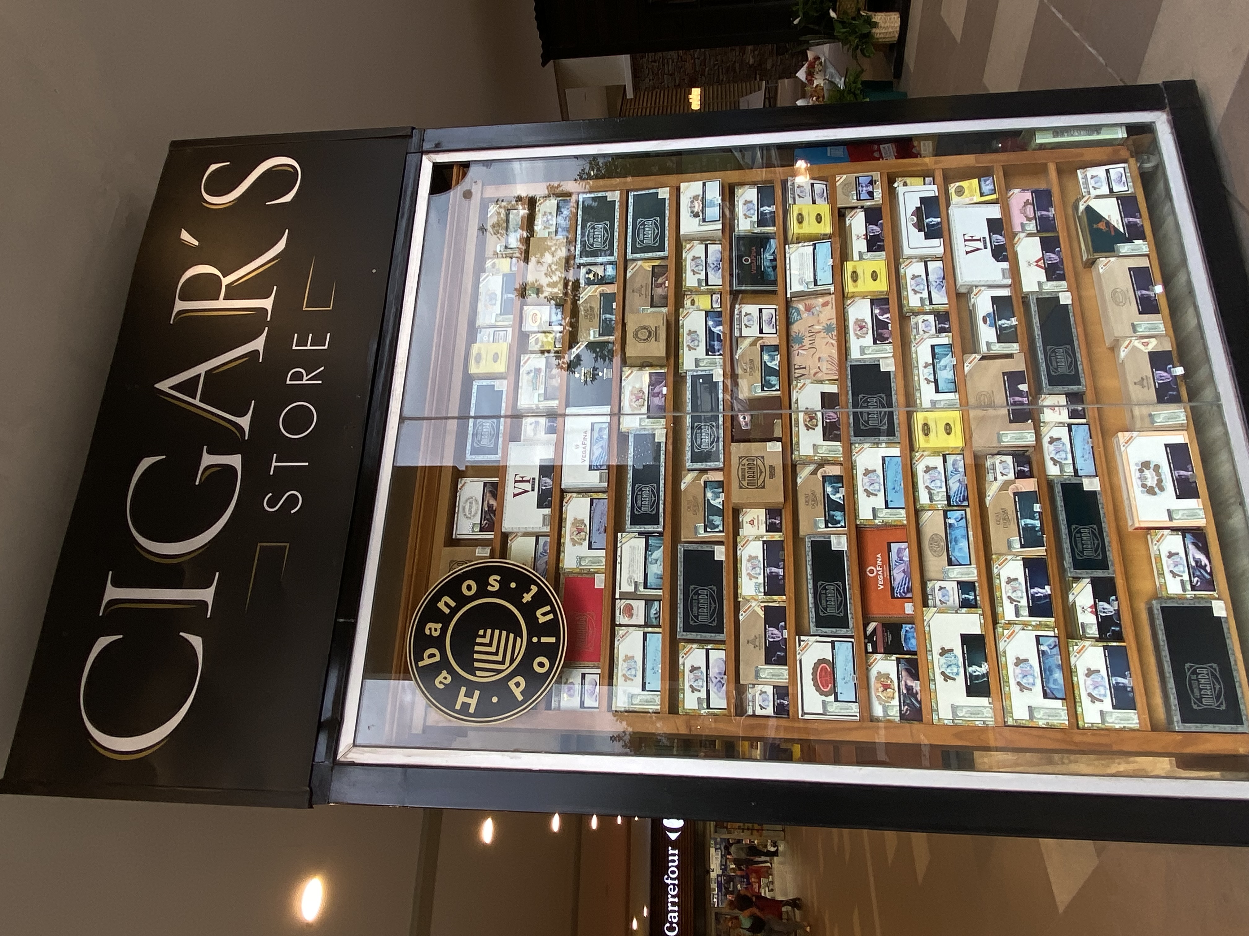 Humidor con puros seleccionados